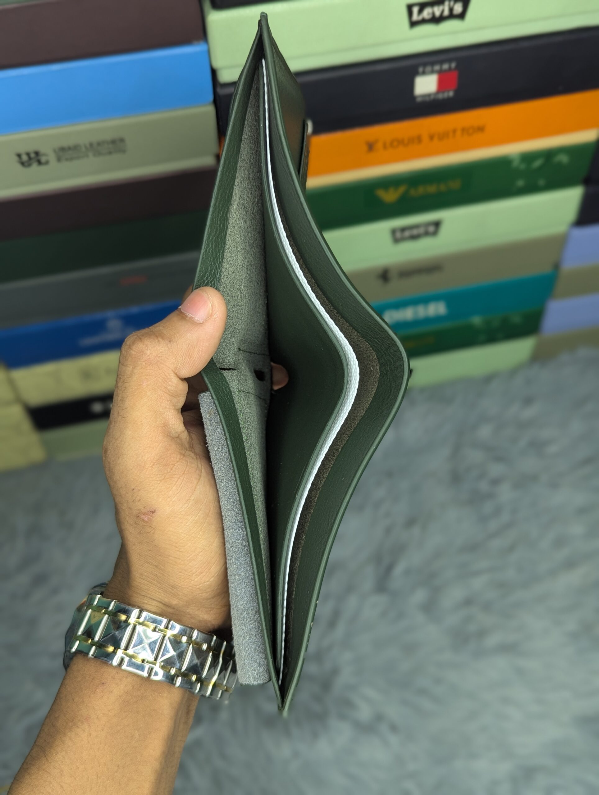 Premium Executive Leather Wallet | Stylish, Slim & Durable | Perfect Gift for Men 🎁Green - Image 5
