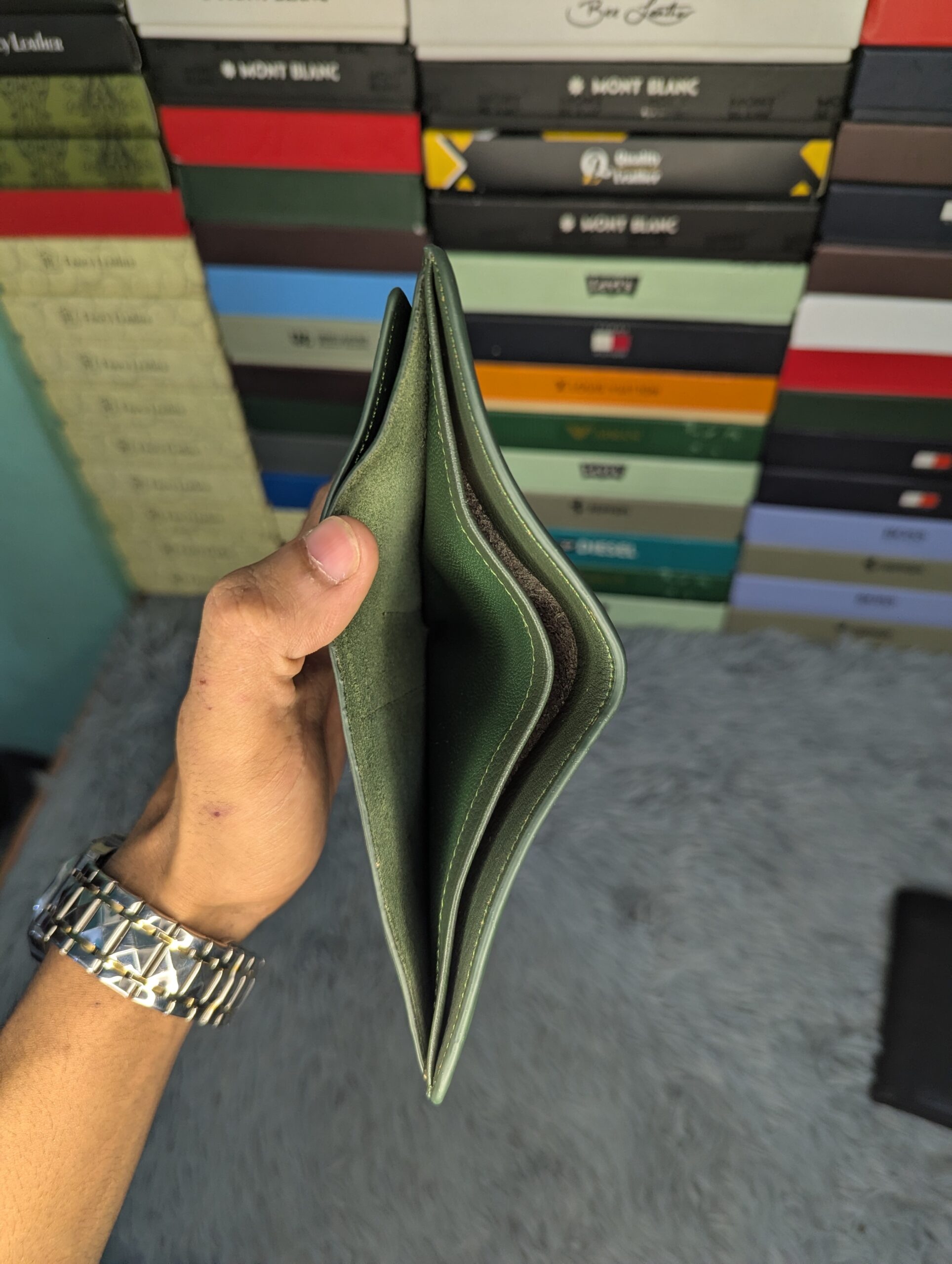 Executive Leather Wallet | Stylish, Slim & Durable | 🎁Green - Image 4