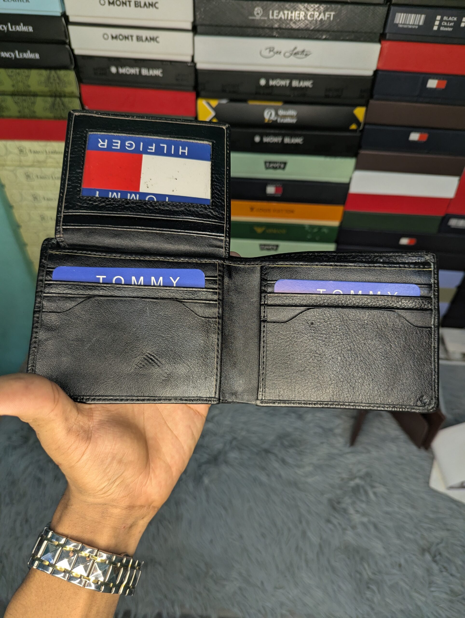Executive Cow Leather Wallet | Stylish, Slim & Durable | 🎁Black - Image 4