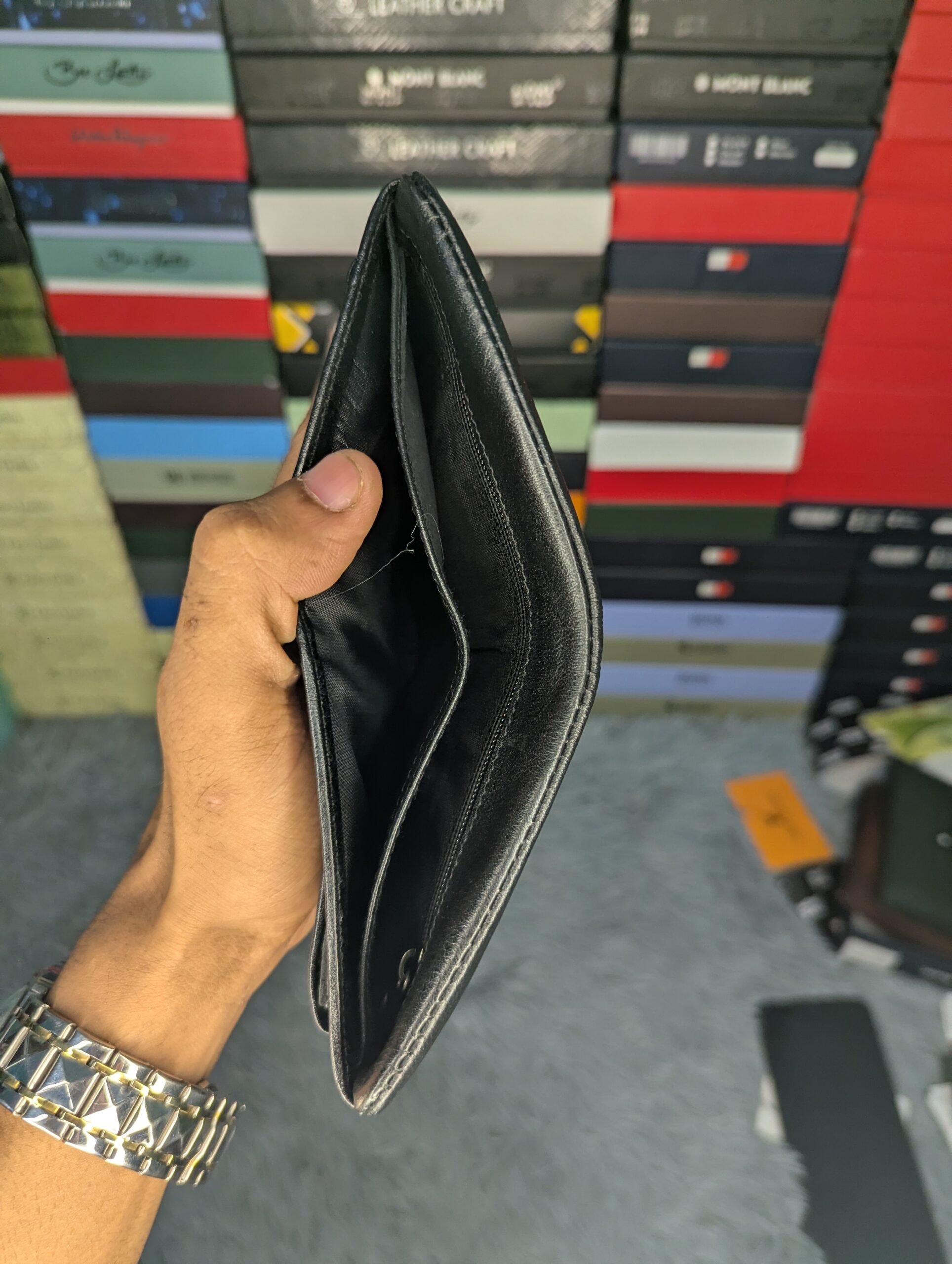 Premium Black Cow Leather Wallet – Stylish Everyday Essential - Image 5